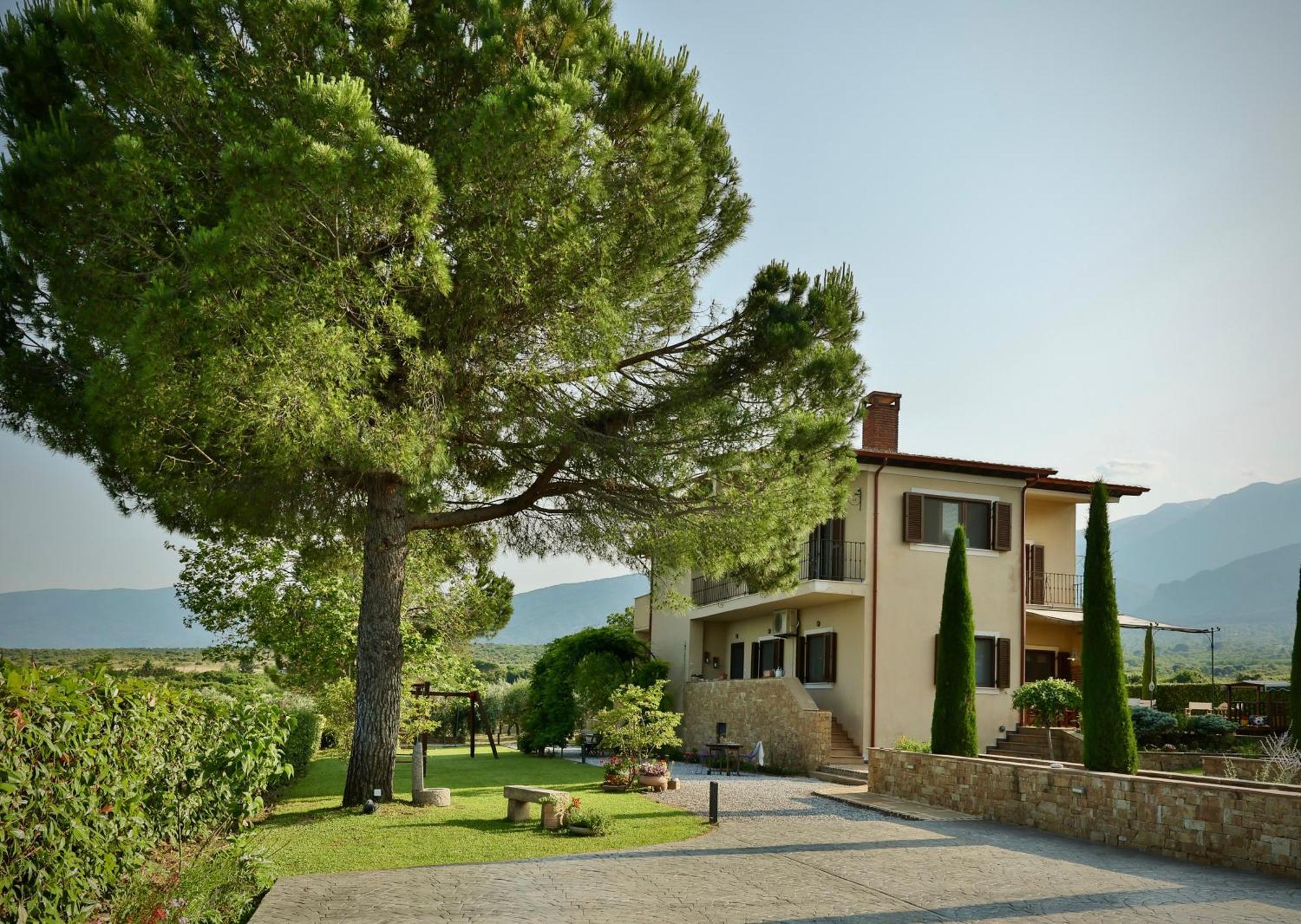 Οlives And Vines All Seasons Villa Litochoron Bagian luar foto